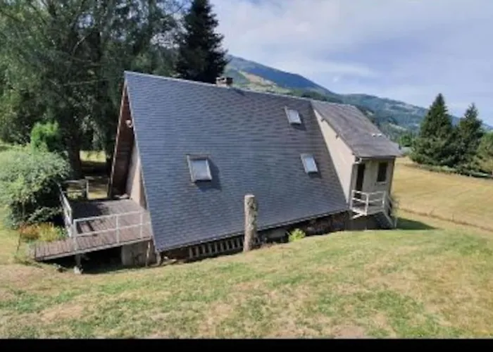 A La Montagne Sainte-Marie-de-Campan