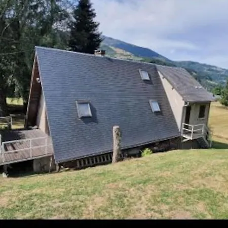 A La Montagne Sainte-Marie-de-Campan