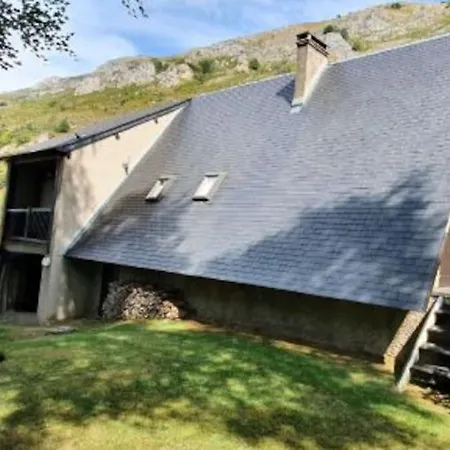A La Montagne Sainte-Marie-de-Campan